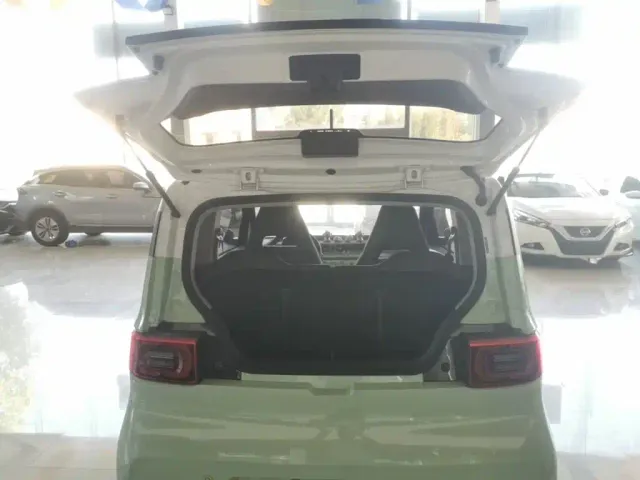 Wuling Hongguang Mini EV — Фото автомобиля 18