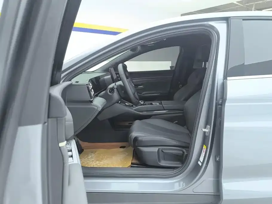 BYD Qin L 2024 DM-i 80KM Leading Edition — Фото автомобиля 9