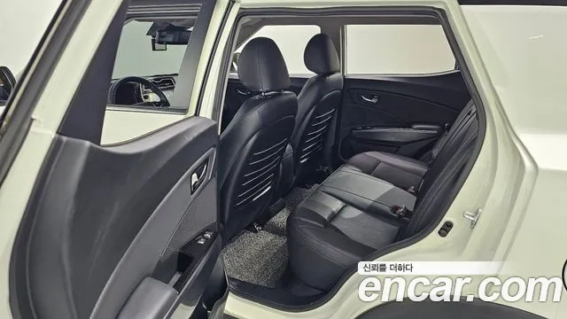 KG_Mobility_Ssangyong TIBOLI Very New Tivoli Бензин 1.5 2WD — Фото автомобиля 30