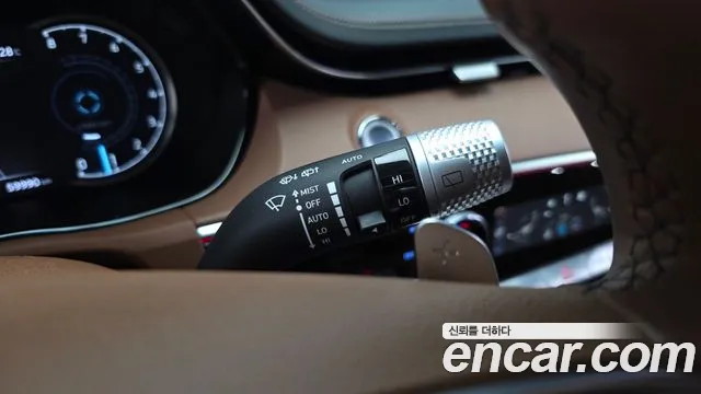 Genesis GV70 2.5T Бензин AWD — Фото автомобиля 26