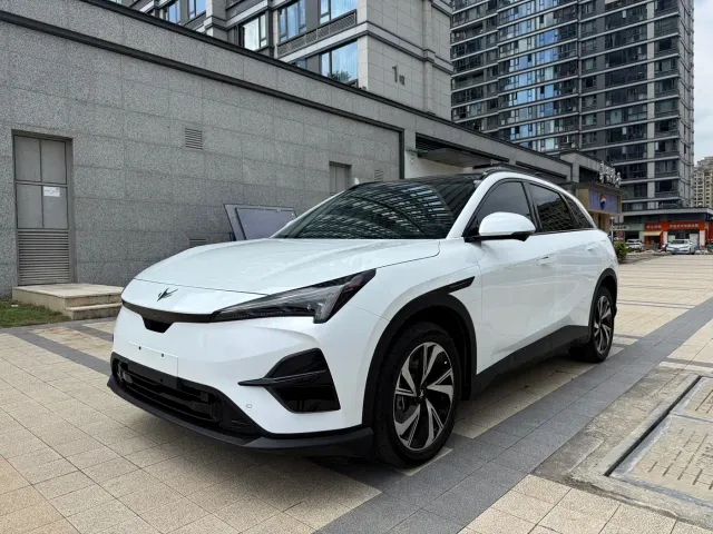 Фотография автомобиля — Arcfox Alpha T5