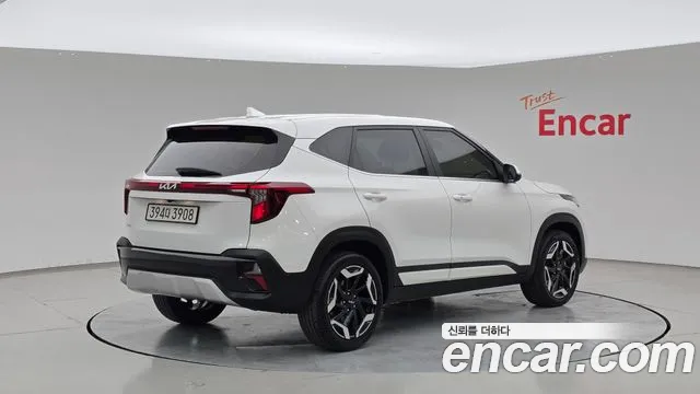 Kia Seltos New — Фото автомобиля 2