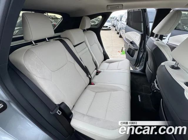 Lexus RX — Фото автомобиля 18