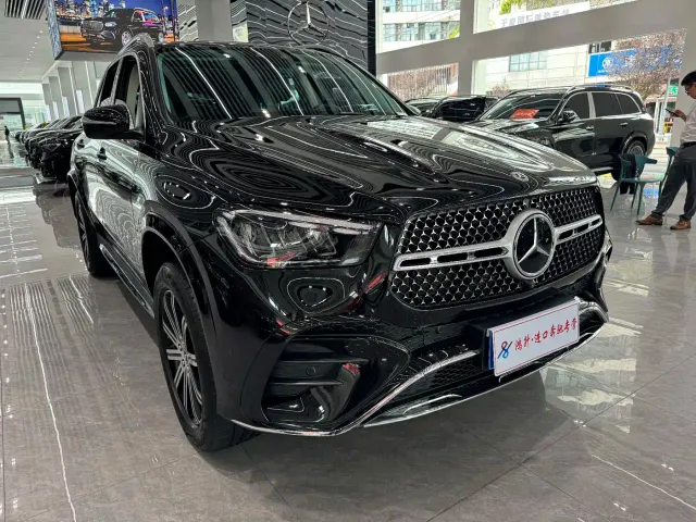 Mercedes-Benz GLE-Class — Фото автомобиля 3
