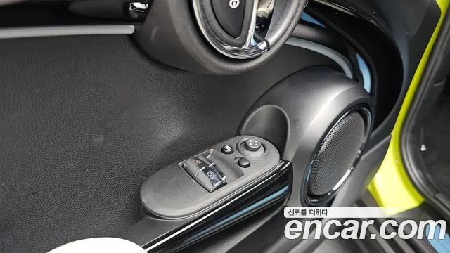 Mini Cooper — Фото автомобиля 18