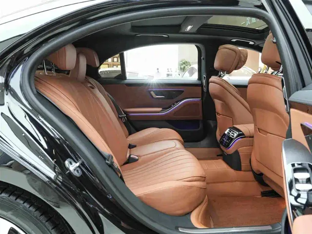 Mercedes-Benz S-Class — Фото автомобиля 13