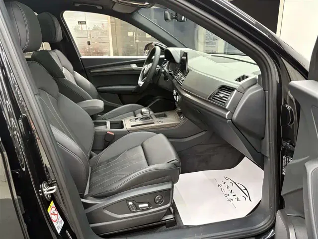 Audi Q5L — Фото автомобиля 16
