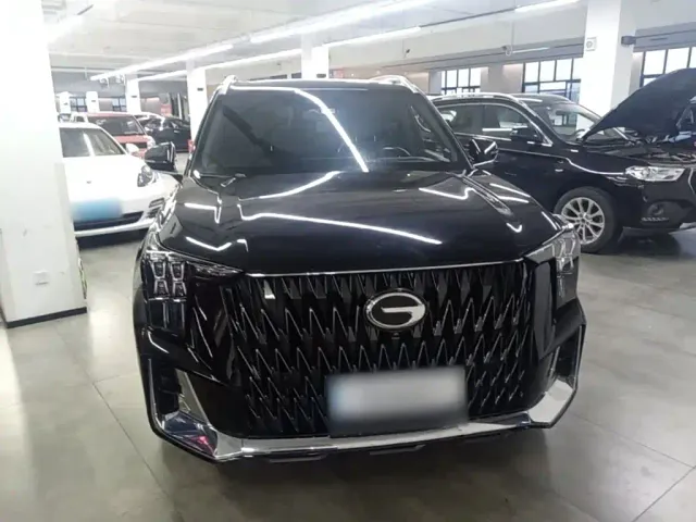 GAC Trumpchi GS8 — Фото автомобиля 2