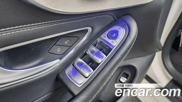 Mercedes-Benz C-Class — Фото автомобиля 30