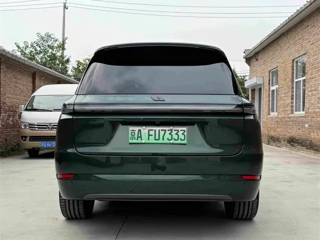Li Auto L9 — Фото автомобиля 27