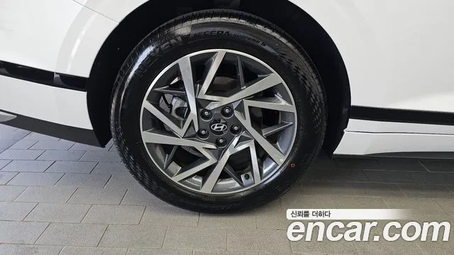 Hyundai Grandeur Grandeur (GN7) 2.5 Бензин 2WD — Фото автомобиля 5
