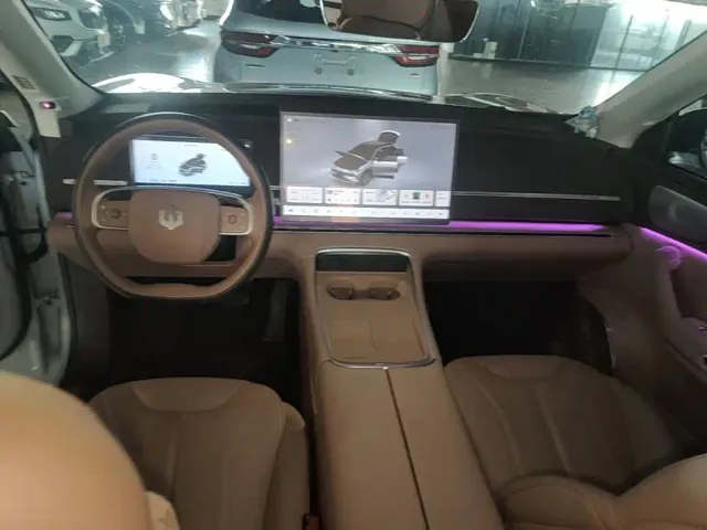 Leapmotor C11 — Фото автомобиля 9