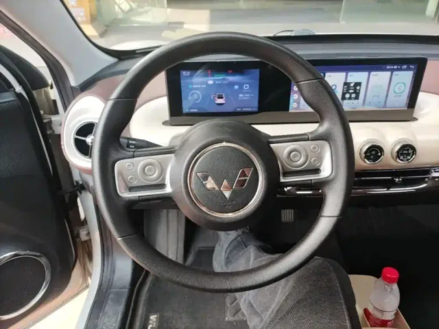 Wuling Bingo — Фото автомобиля 10