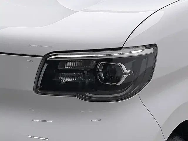 Wuling Zhiguang NEV — Фото автомобиля 7