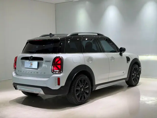 MINI Countryman — Фото автомобиля 4