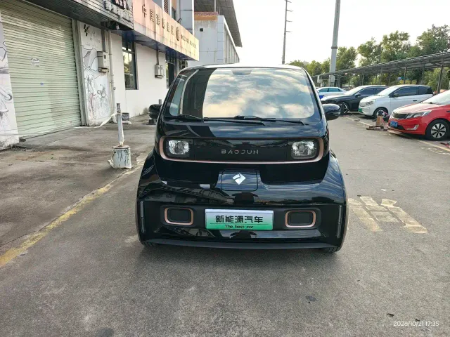 Baojun KiWi EV — Фото автомобиля 2