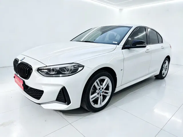 Фотография автомобиля — BMW 1 Series