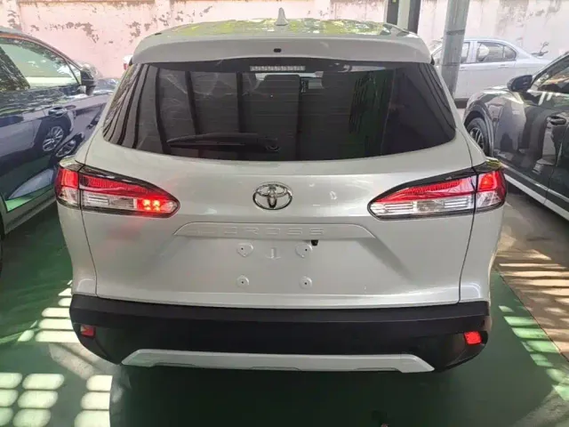 Toyota Corolla Cross — Фото автомобиля 5