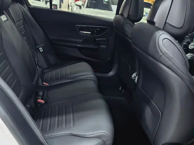 Mercedes-Benz C-Class — Фото автомобиля 9