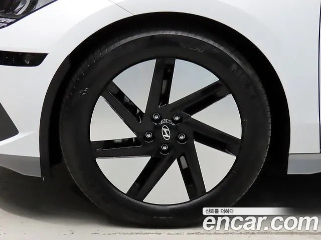Hyundai Ioniq 6 — Фото автомобиля 5