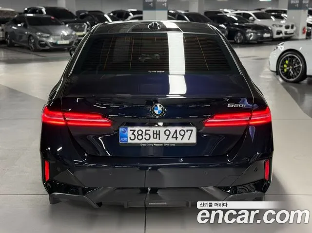 BMW 5 Series G60 — Фото автомобиля 3