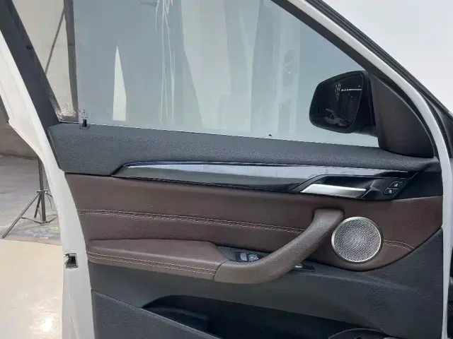 BMW X1 — Фото автомобиля 13