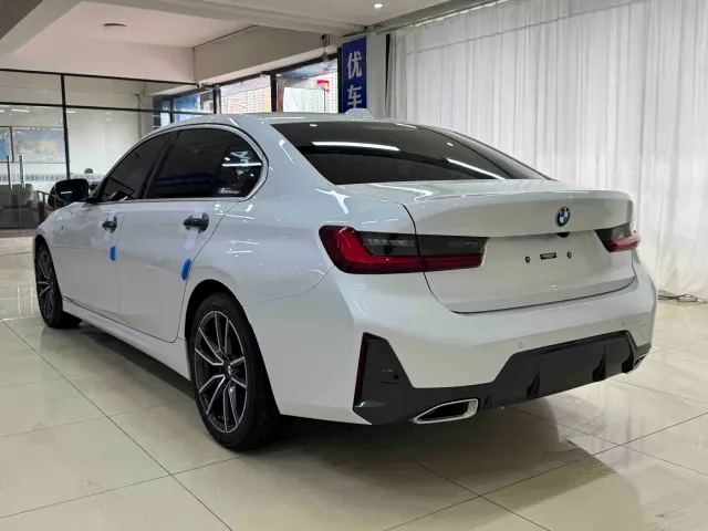 BMW 3 Series — Фото автомобиля 4