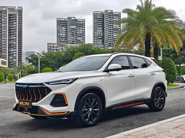 Фотография автомобиля — Changan Oushang X5