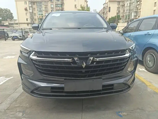 Wuling Motors Wuling Victory 2020 1.5T Manual Elite Edition — Фото автомобиля 2