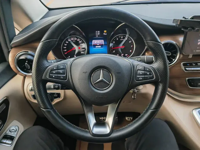 Mercedes-Benz V-Class — Фото автомобиля 5