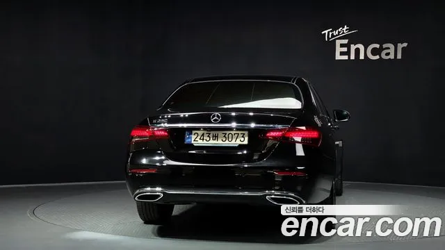 Mercedes-Benz E-Class W213 — Фото автомобиля 4
