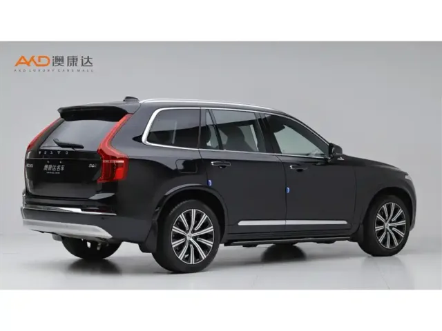Volvo XC90 — Фото автомобиля 3