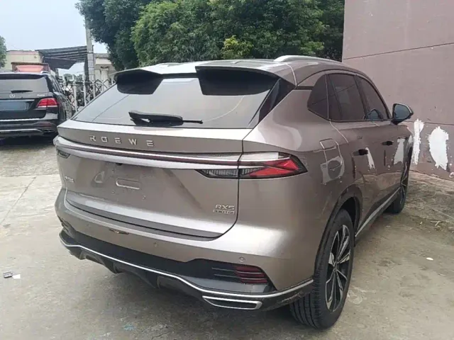 Roewe RX5 — Фото автомобиля 6