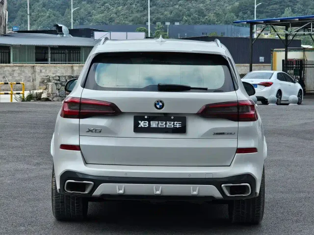 BMW X5 — Фото автомобиля 11