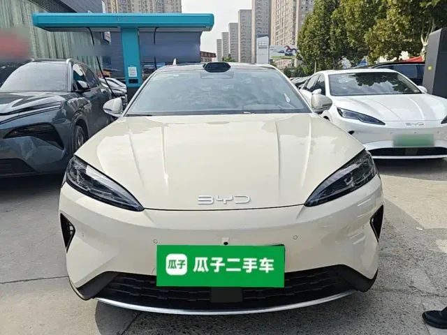 BYD Seal 07 DM-i — Фото автомобиля 2