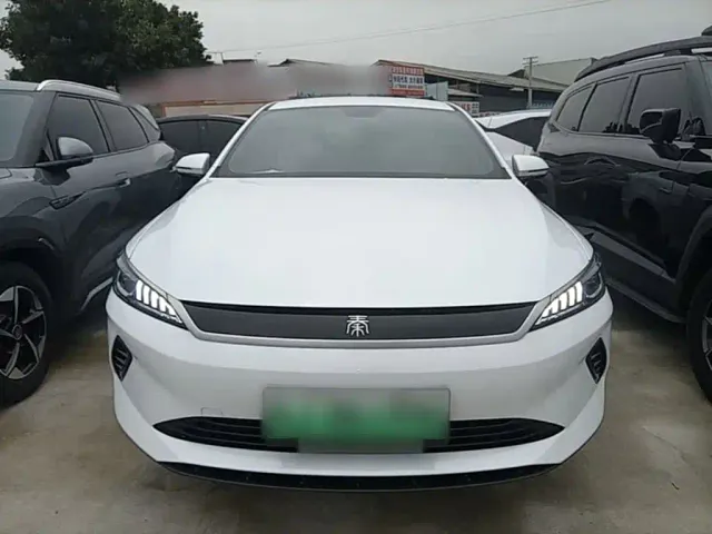 BYD Qin PLUS — Фото автомобиля 2