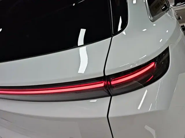 Li Auto L6 — Фото автомобиля 7