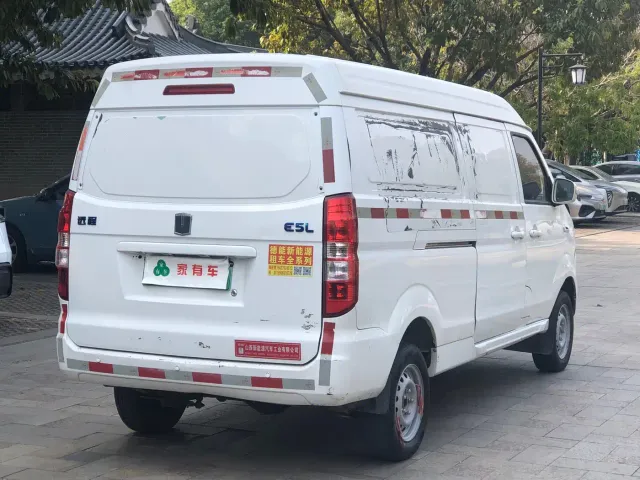 Farizon Yuan Cheng E5 — Фото автомобиля 14