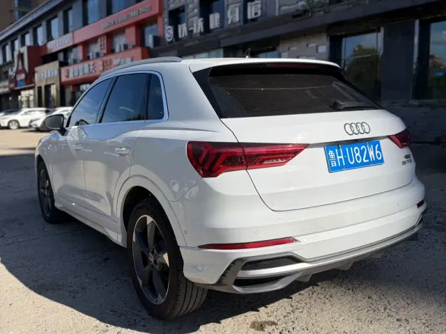 Audi Q3 — Фото автомобиля 4