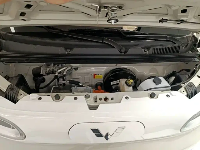 Wuling Hongguang Mini EV — Фото автомобиля 19
