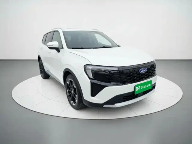 Ford Lingrui — Фото автомобиля 3