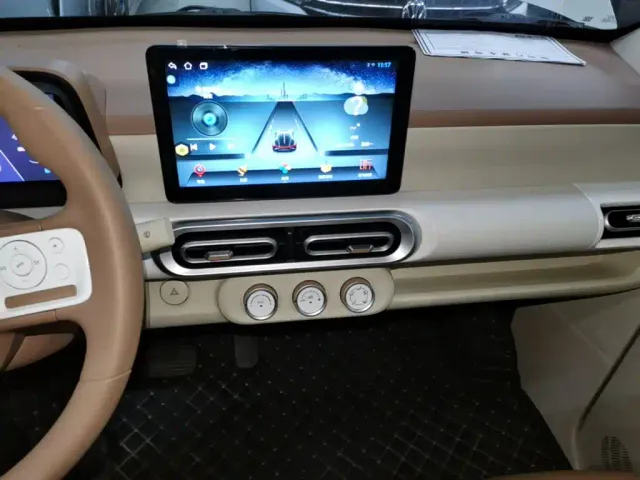Wuling Hongguang Mini EV — Фото автомобиля 12