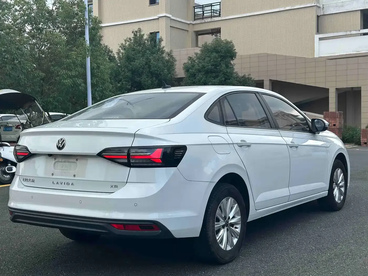 Volkswagen Lavida 2023 Xinrui 1.5L Auto Xinyi Edition — Фото автомобиля 6
