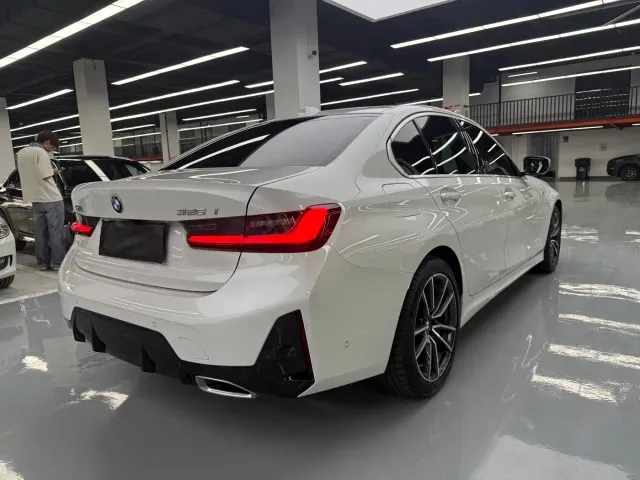 BMW 3 Series — Фото автомобиля 23