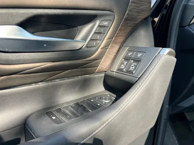 Toyota Vellfire — Фото автомобиля 26