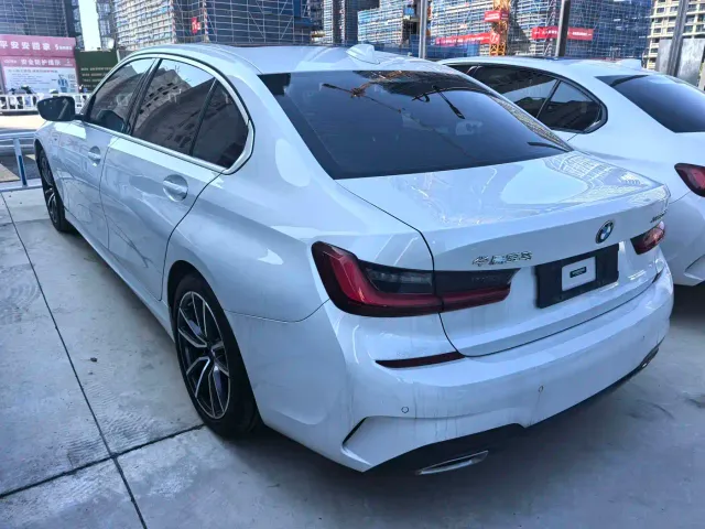 BMW 3 Series — Фото автомобиля 16