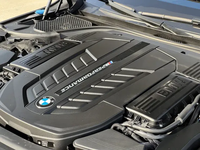 BMW 7 Series — Фото автомобиля 26