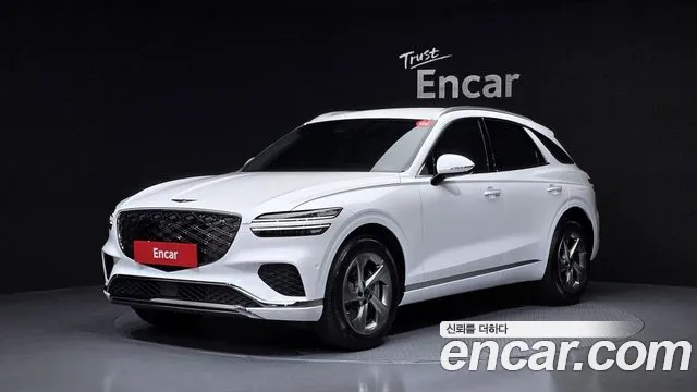 Фотография автомобиля — Genesis GV70 2.5T Бензин 2WD
