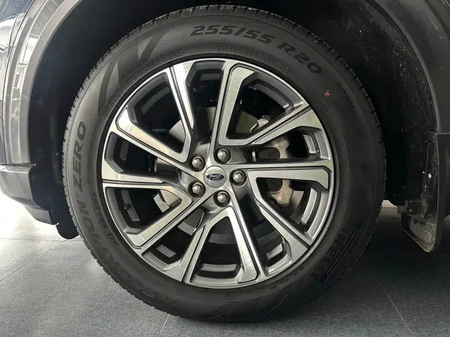 Ford Explorer — Фото автомобиля 20