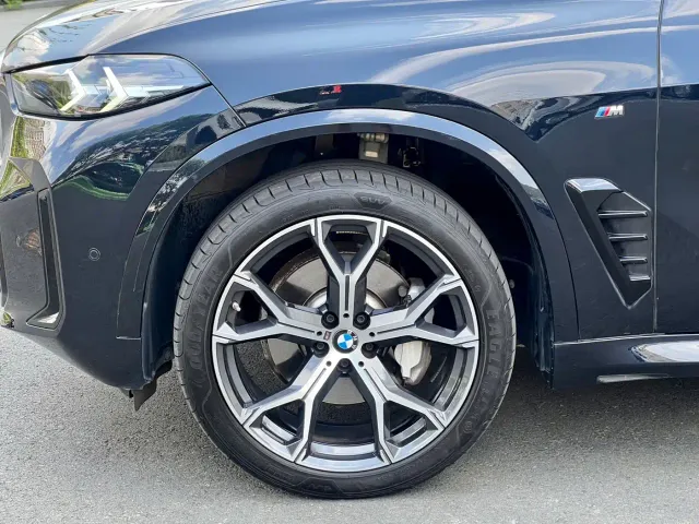 BMW X5 — Фото автомобиля 9